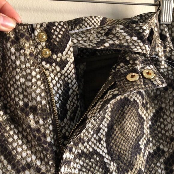 Michael Kors Snake print soft Cargo pants - Picture 3 of 7